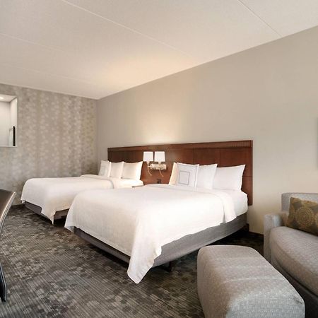 Готель Courtyard By Marriott Middletown Goshen Екстер'єр фото
