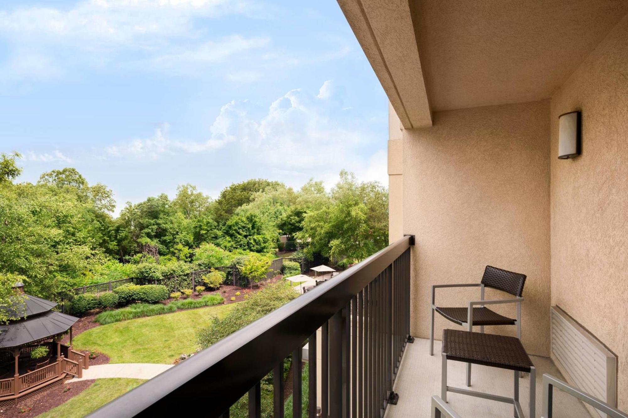 Готель Courtyard By Marriott Middletown Goshen Екстер'єр фото